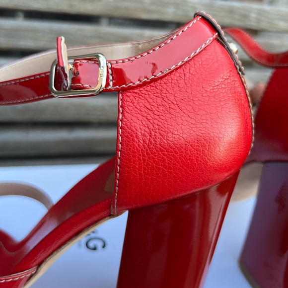 Dolce & Gabbana red leather sandals block heels - Picture 8 of 12